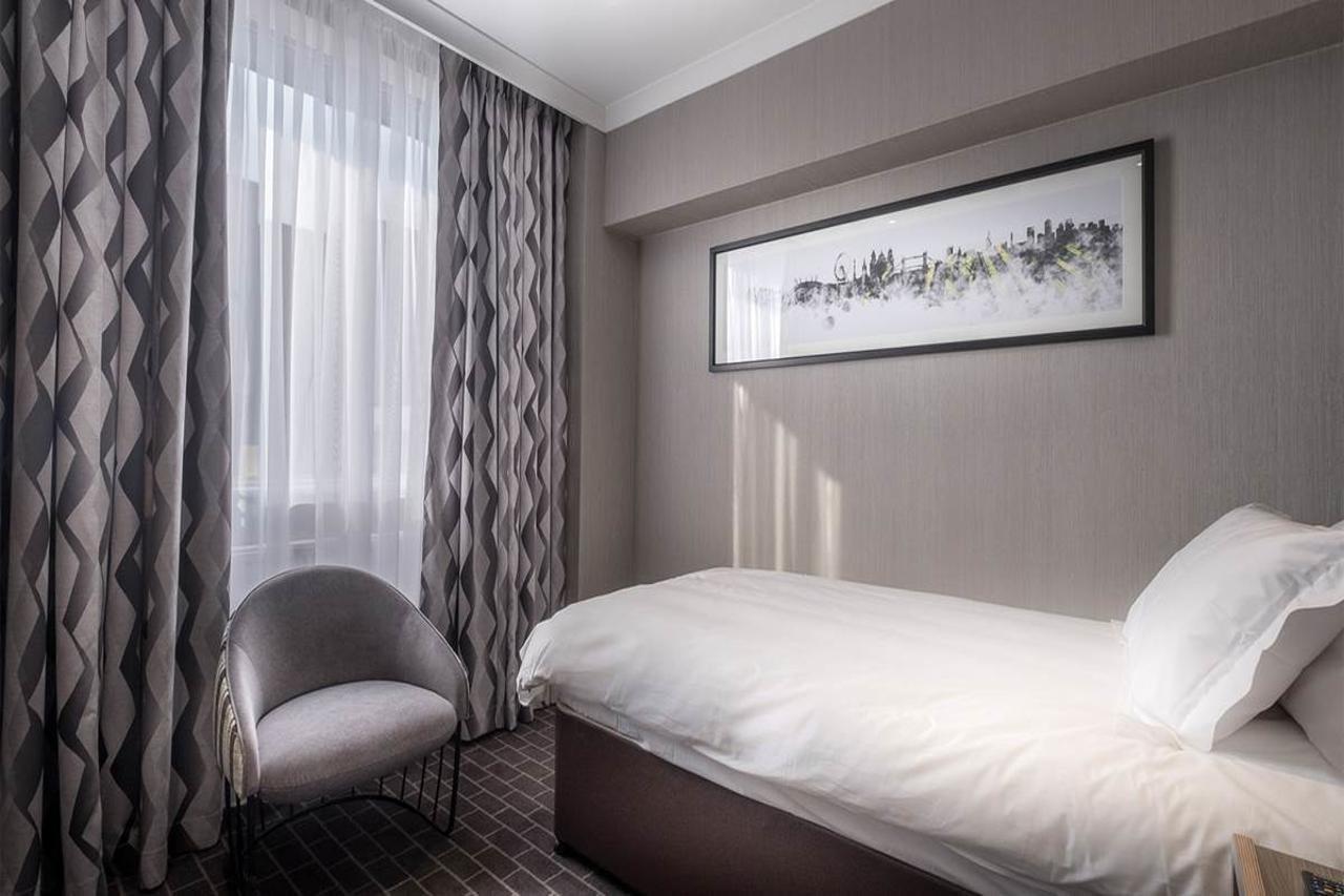 City Sleeper At Royal National Hotel London Exterior photo