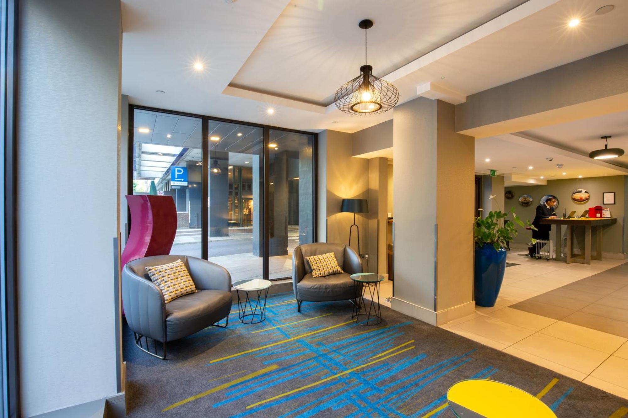 City Sleeper At Royal National Hotel London Exterior photo