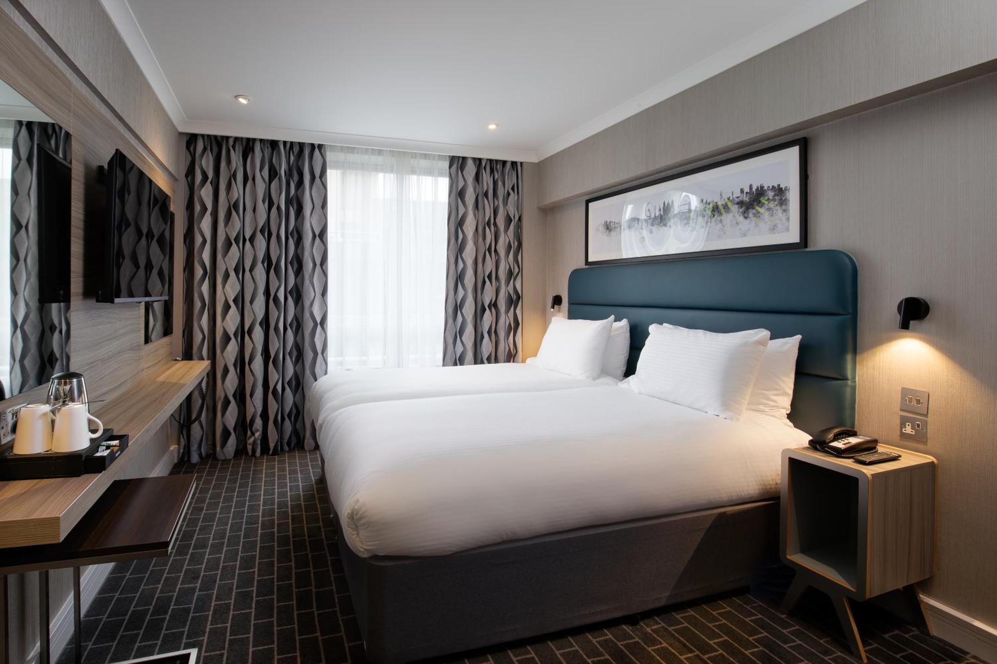 City Sleeper At Royal National Hotel London Exterior photo